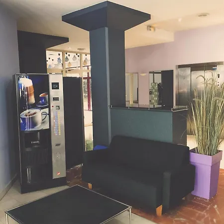 Apartahotel Pythagore Grande Arche