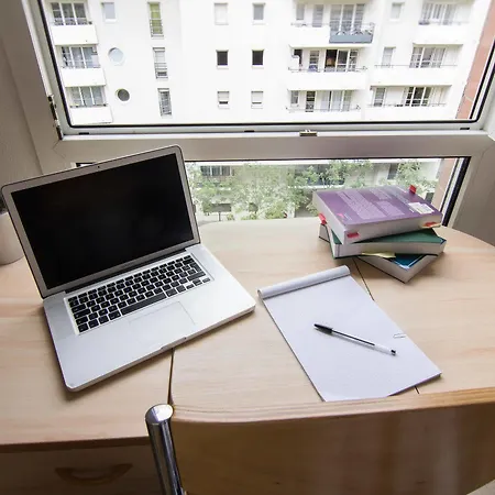 Pythagore Grande Arche Aparthotel *
