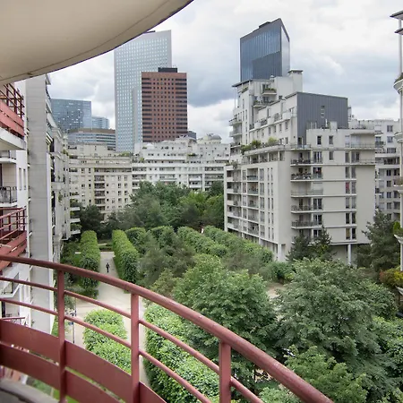 Pythagore Grande Arche Apartahotel Courbevoie