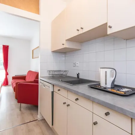 Apartahotel Pythagore Grande Arche