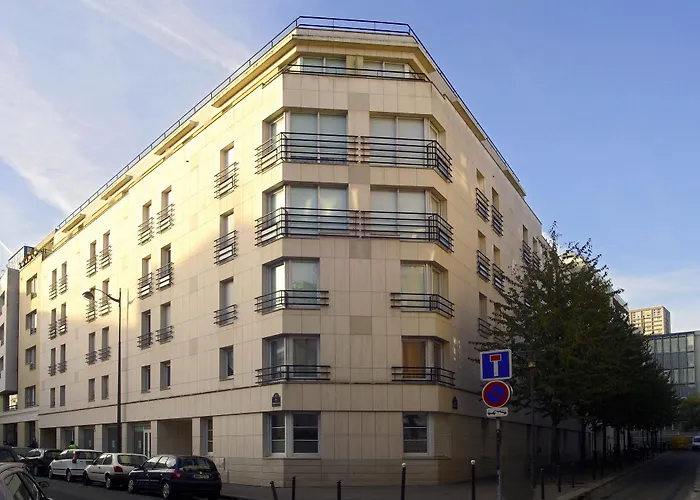 Aparthotel Pythagore Grande Arche Courbevoie